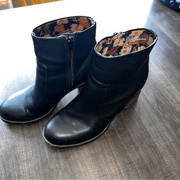 Korks Platform Clog Boots Sz 7 Black faux Leather Y2k Chunky High Block Heel - Picture 3 of 6